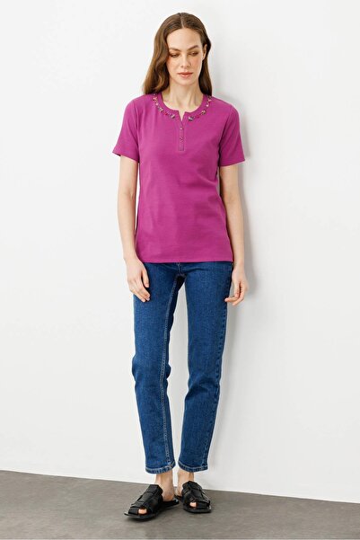 Desen Triko Γυναικείο μπλουζάκι με ανοιχτό γιακά με κεντημένο βαμβακερό στάμπα