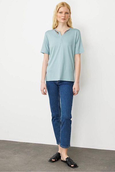 Desen Triko Women's Open Collar Embroidered T-Shirt Mint