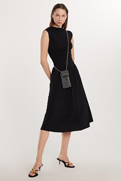 Tudors Kadın Slim Fit Dar Kesim Siyah Kolsuz Bisiklet Yaka Midi Boy Elbise