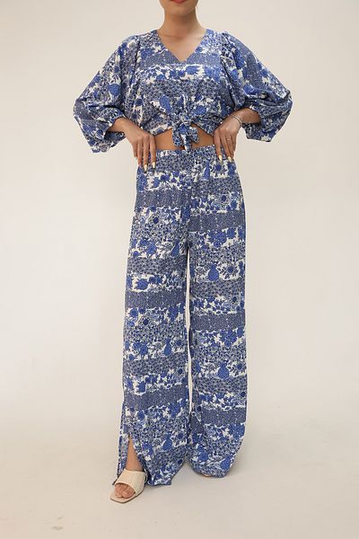 AURRARİ Blue Floral Pattern Blouse and Pants 2 Piece Set