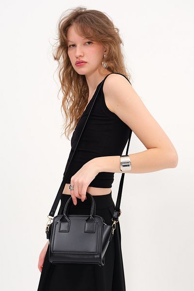 Addax Zippered Hand and Shoulder Bag Ç21
