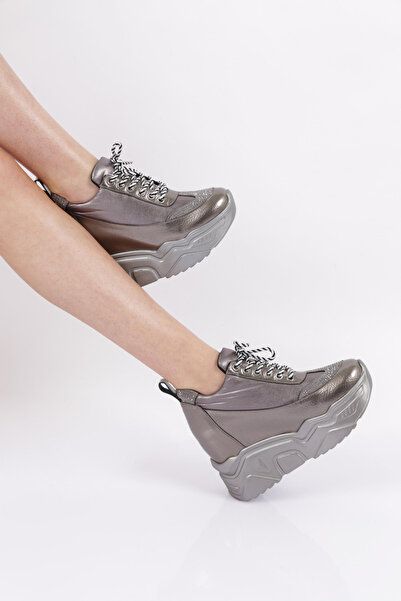 DGN 1042-22Y Women's Thick Sole Silver Stone Sneakers Shoes