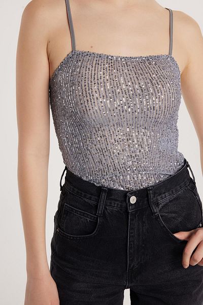 Tudors Women's Slim Fit Slim Fit Gray Zero Sleeve U Neck Bustier