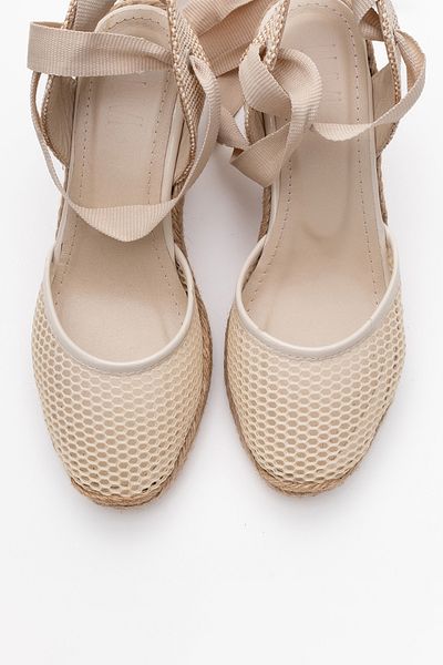 LuviShoes Sandale de damă din piele bej LIONS - plasă, curea la gleznă, toc pană