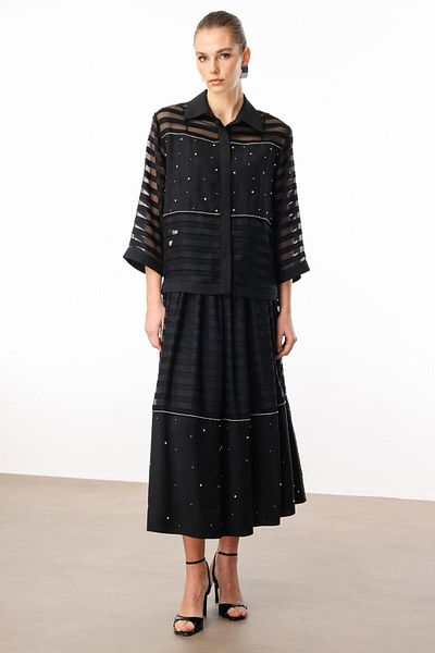 Moda İlgi Modailgi Short Shirt with Embroidery and Ribbon Accessories Black