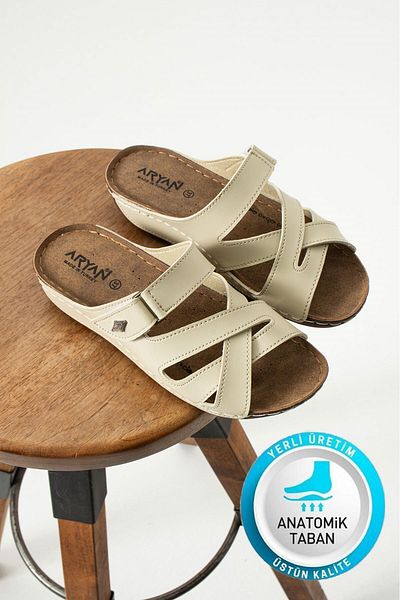 AlbiShoes شبشب نسائي من Lisbon مزود بشريط فيلكرو متقاطع ناعم ومريح طوال اليوم