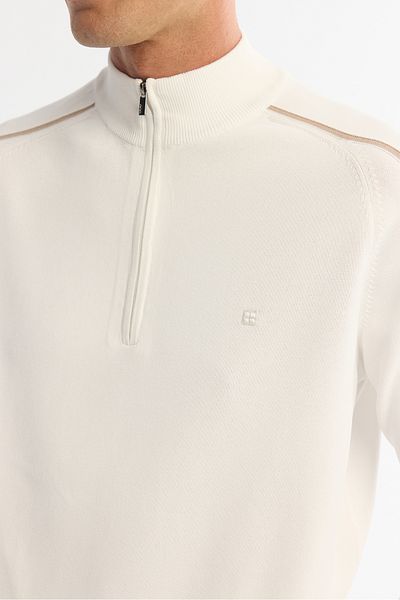 Avva Men's Ecru Zippered Stand Collar Rayon Knitwear Sweater A42Y5005