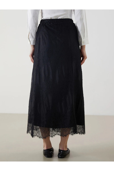 LC Waikiki LCW Modest Siyah Beli Lastikli Kendinden Desenli Brode Etek