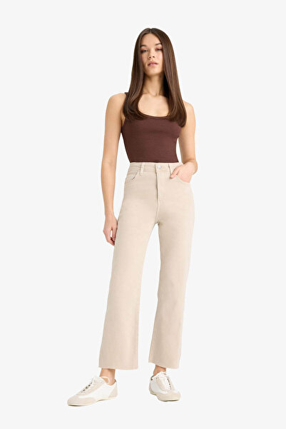 DeFacto Jeansy Crop Flare Fit z wysokim stanem i długością do kostki E8017AX25SM