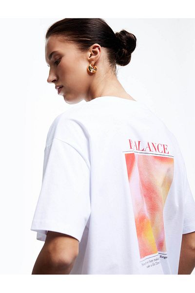 Koton Cotton Crew Neck Short Sleeve Printed Oversize T-Shirt on the Back
