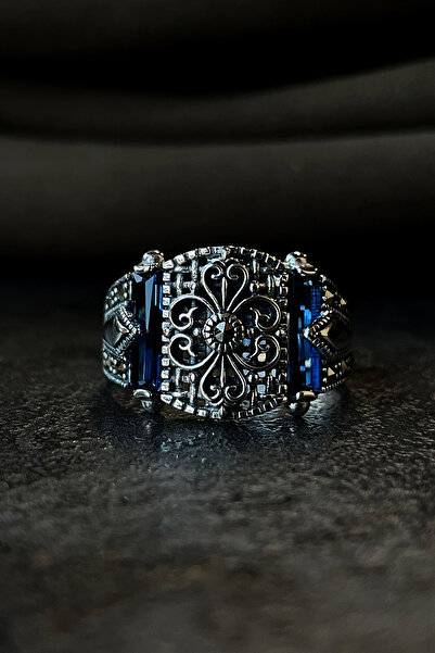 goldberia Cesur Görünümlü Modern Tasarım Safir Baget Taşlı Gümüş Erkek Yüzüğü