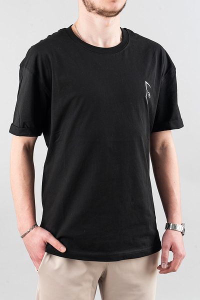 bombe Ανδρικό μπλουζάκι με λαιμόκοψη Basic Semi Oversize Μαύρο μπλουζάκι με απλό εμπριμέ
