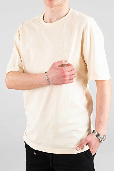 bombe Ανδρικό μπλουζάκι με λαιμόκοψη Basic Semi Oversize Μπεζ μπλουζάκι με απλό εμπριμέ