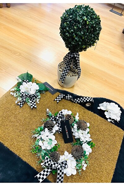 Marrone Door Ornament Mat Boxwood