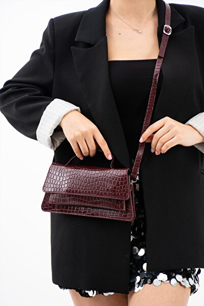 Reddington حقيبة كروس لاديا موديل نيو سيزون بثلاث حجرات وحزام قابل للتعديل