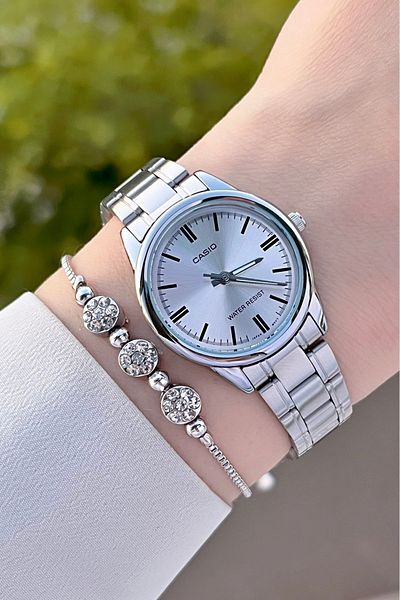 Casio Metallic Color Women's Wristwatch with 24 Months Warranty