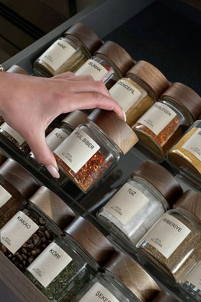 Kitchen Life Acassia Set of 12 Acacia Lid Borosilicate Glass Spice Shakers / 56 Labels Gift / 200ml