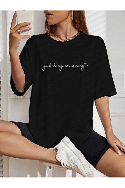 BEETON Tricou Things Coming Text - Tricou cu mânecă scurtă oversize, cu decolteu, cu imprimeu negru
