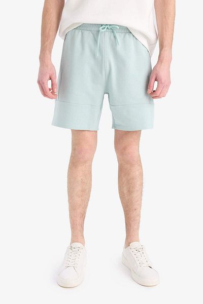 DeFacto Slim Fit Slim Fit Skinny Leg Basic Straight Shorts B8674Ax25Sp