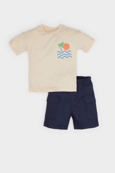 DeFacto Baby Boy 2 Piece Set Printed Short Sleeve T-Shirt Elastic Waist Shorts E9032A525Sm