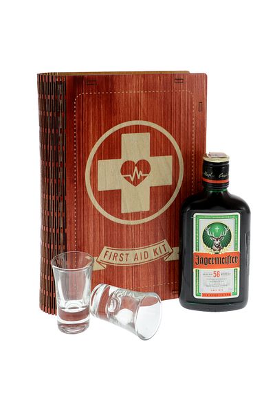 GiftExpress Men's Gift First Aid Kit
