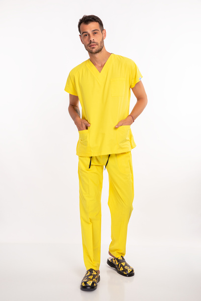 Nur Medikal Giyim Unisex žuti terikoton dres sa donjim i gornjim delom