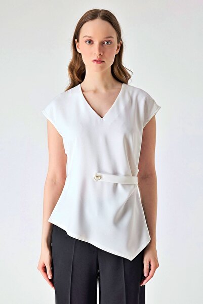 FEVER V yakalı yırtmaçlı ekru bluz