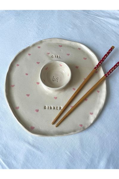 Nouis Handmade Girl Dinner Ceramic Plate with Sauce Bowl