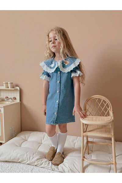 ARBİ kids Лятна рокля с къс ръкав и дантелена яка, закопчана с копчета за момиче