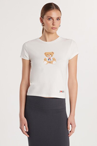 Tudors Γυναικείο μπλουζάκι από ύφασμα Modal Slim Fit Slim Fit με κοντό μανίκι εμπριμέ εκρού