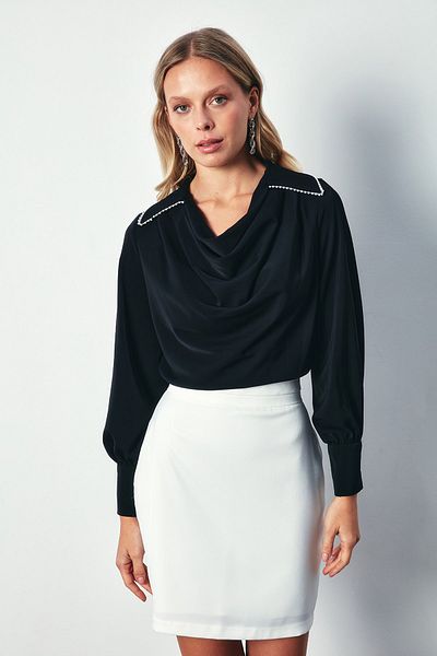 Sateen Свободна перлена блуза с яка Degaje - ЧЕРНА