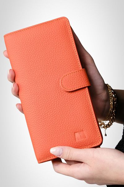 MFT Leather Design Twist 2323 Genuine Leather Unisex Wallet with Phone Compartment