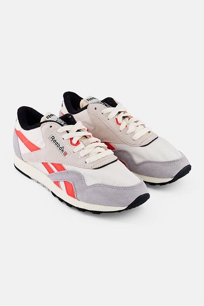 Reebok حذاء جري كلاسيكي للرجال من النايلون برباط، متعدد الألوان