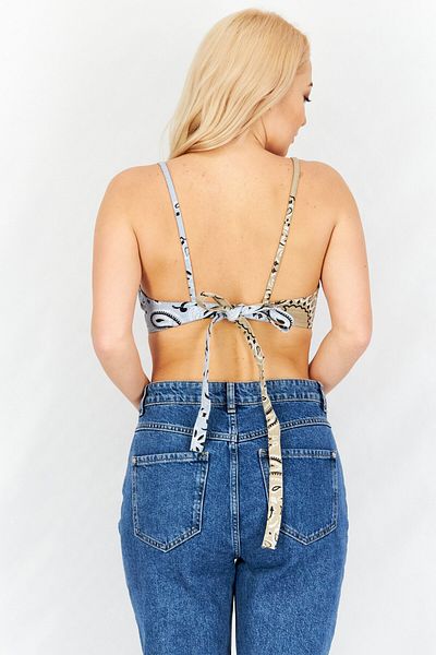 BOOHOO Women V-neck Sleeveless Paisley Top, Blue