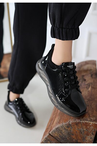 Nil Shoes Piona Black Patent Leather Gray Sole Sneakers