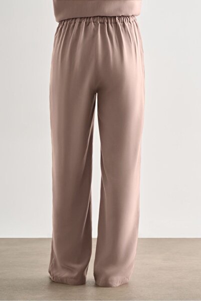 Mizalle Bej Rengi Kemerli Rahat Kesim Modal Pantolon