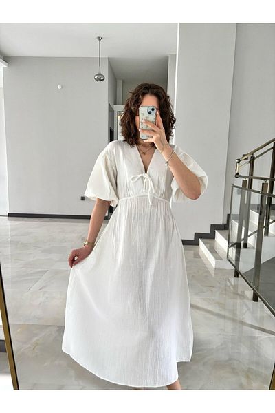 Butik Φόρεμα μουσελίνας με λαιμόκοψη V με ελαστική μέση