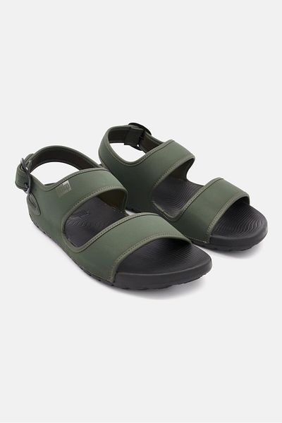 Fitflop صندل ليدو للرجال بحزام خلفي، أخضر مموه