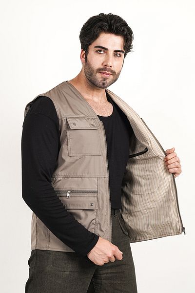 Reform Vestsummer Vest with Multi-Pocket Chest Pocket Zipper