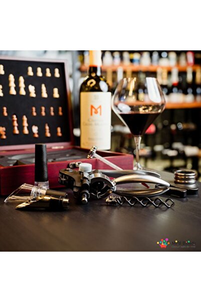OEM Chess set and wine accessories, Deluxe box, easy to store, elegant, ideal for parties