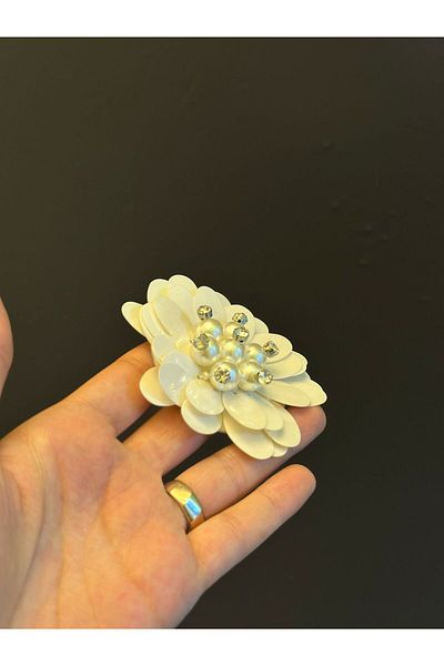 Gönülden Tasarım Pearl and Stone Embroidered White Sequin Sequin Flower Coat of Arms Sewing Accessory 8X8 cm