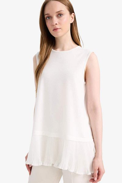 DeFacto Regular Fit Crew Neck Basic Απλό Αμάνικο Μπλουζάκι F4754ax25sp
