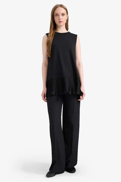DeFacto Regular Fit Crew Neck Basic Plain Hijab Sleeveless Tunic F4754Ax25Sp