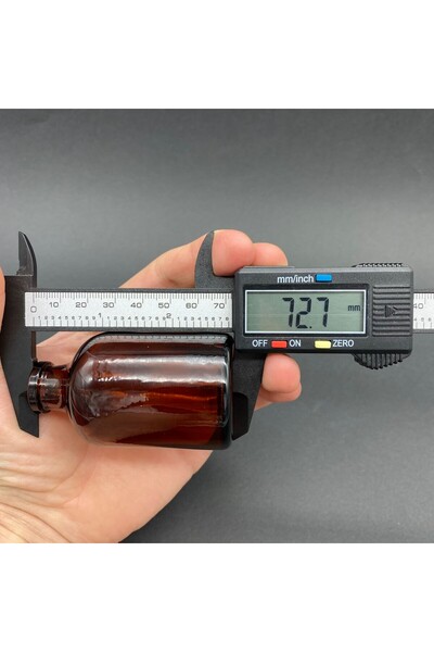 Juniberry 2 Adet Amber Kahverengi Mini Cam Şişe 50ml Oda Kokusu Şişesi Vazo 2x50ml Siyah Kapaklı (ÇİÇEKSİZ)