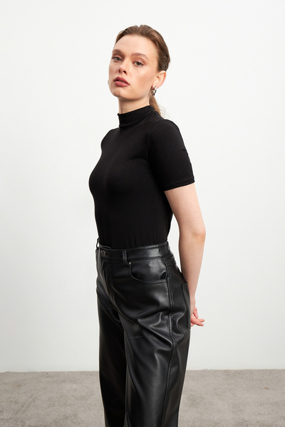 Bipantolon Women's Khaki Black 2 Pack Short Sleeve Blouse