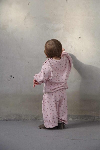 OhlalaKoala Pink Floral Printed Baggy Suit