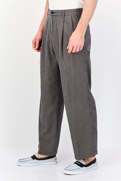 Dockers Men Regular Fit Textured Straight Leg Pants, Grey