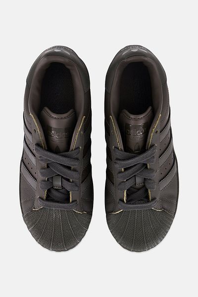 adidas حذاء سوبر ستار XLG برباط للأنشطة الخارجية للأولاد من كيدز بوي، أسود
