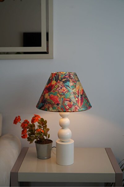 retro home design Krem Özel Ayaklı Tavus Kuşu Desenli Kadife Kumaş Konik Şapk...