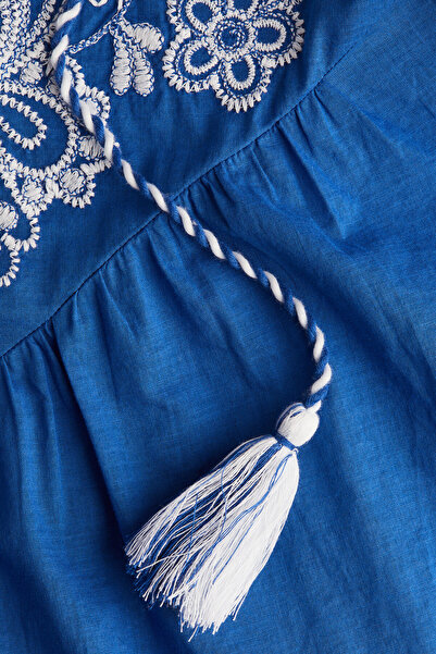 H&M İşlemeli Bluz
